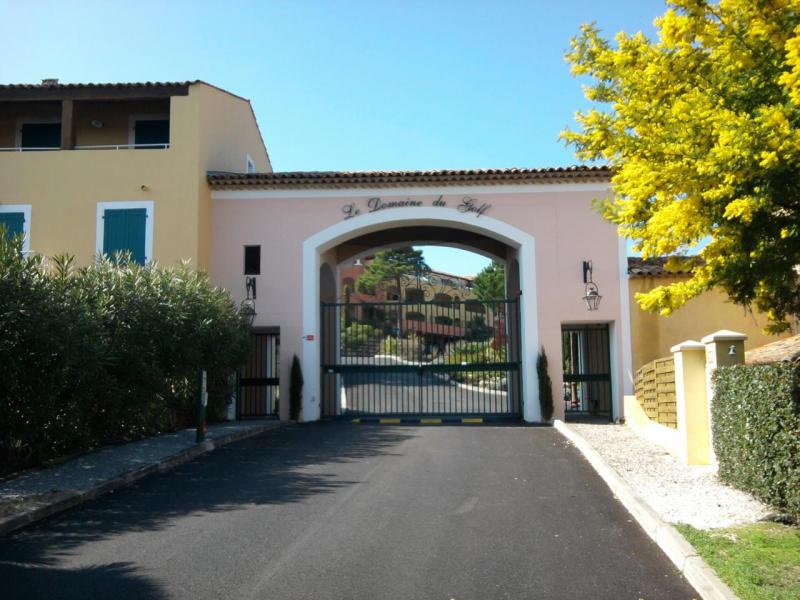 portail-du-domaine.jpg